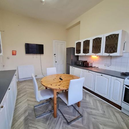 Apex Haymarket Station Apartment Edimburgo Esterno foto